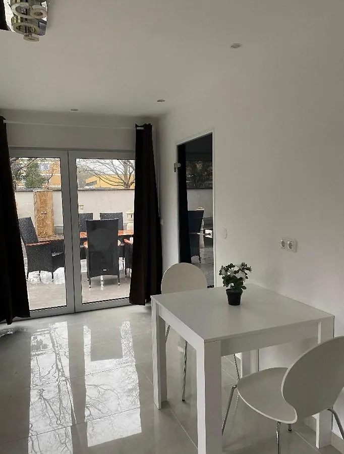 At-Rooms Hannover Guest house